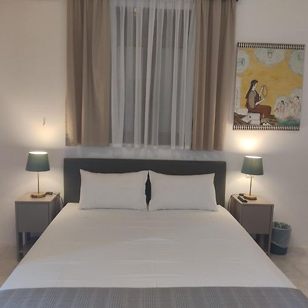 Hotel Xenonas Κithαiron Vília Esterno foto