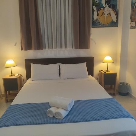 Hotel Xenonas Κithαiron Vília Esterno foto
