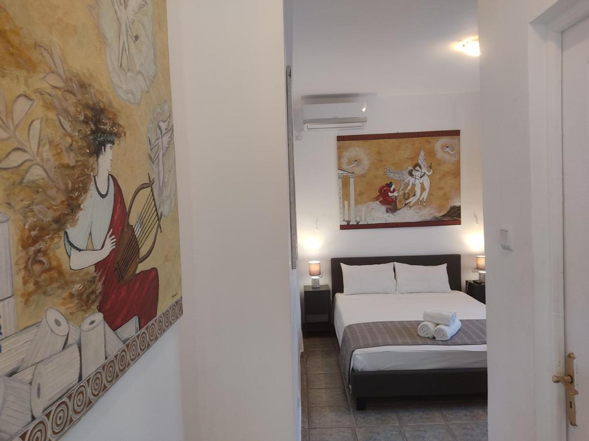 Hotel Xenonas Κithαiron Vília Esterno foto