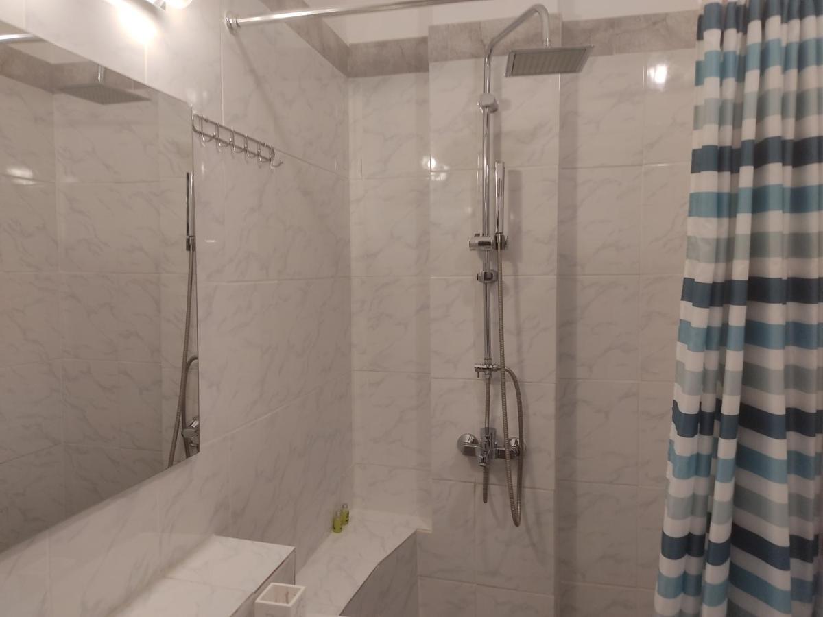 Hotel Xenonas Κithαiron Vília Esterno foto