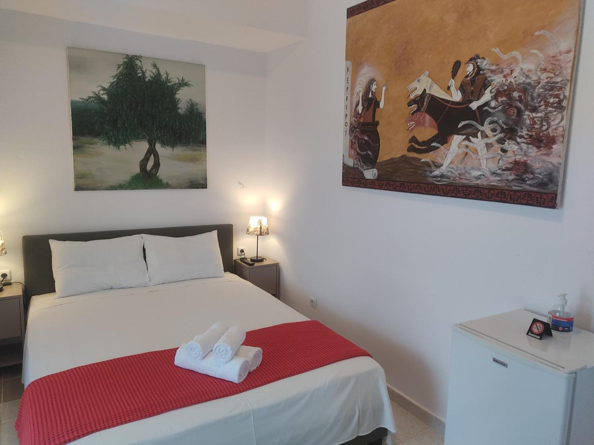 Hotel Xenonas Κithαiron Vília Esterno foto