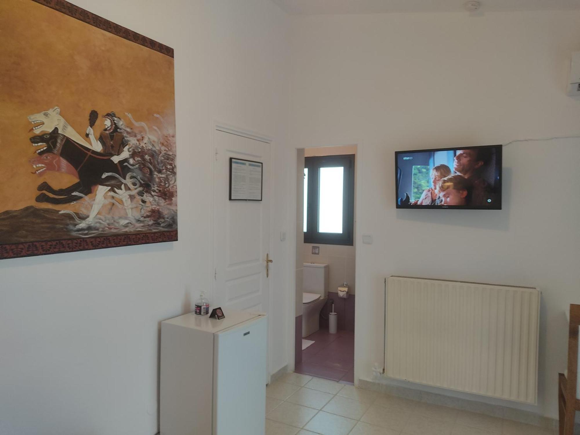 Hotel Xenonas Κithαiron Vília Esterno foto