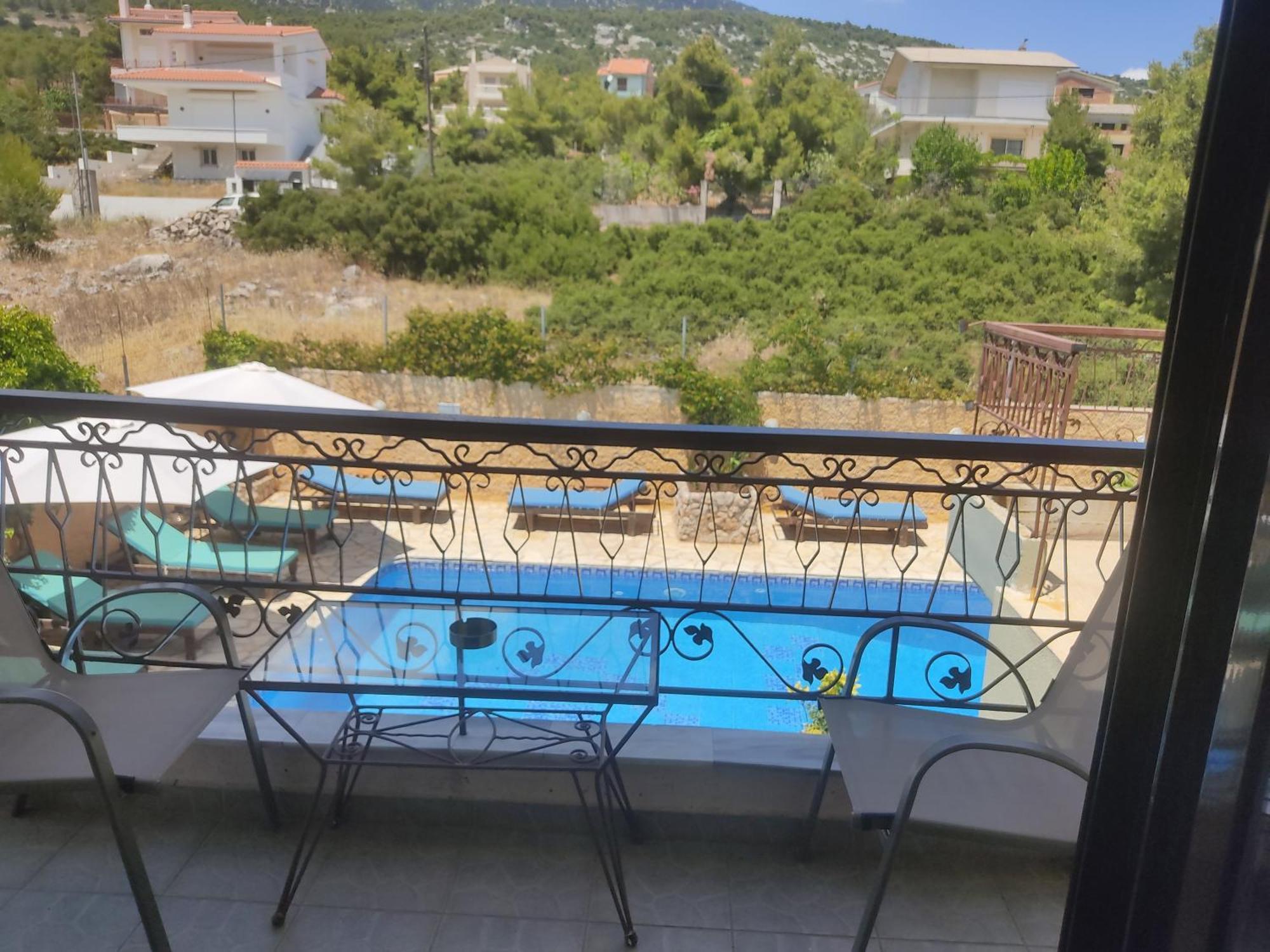 Hotel Xenonas Κithαiron Vília Esterno foto