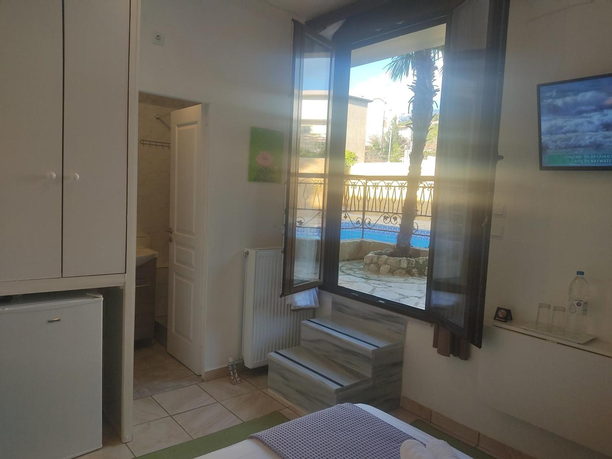 Hotel Xenonas Κithαiron Vília Esterno foto